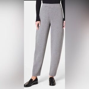 SPANX Women's heather Gray barrel sweatpants. Medium